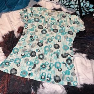 Nurse mates scrub top small